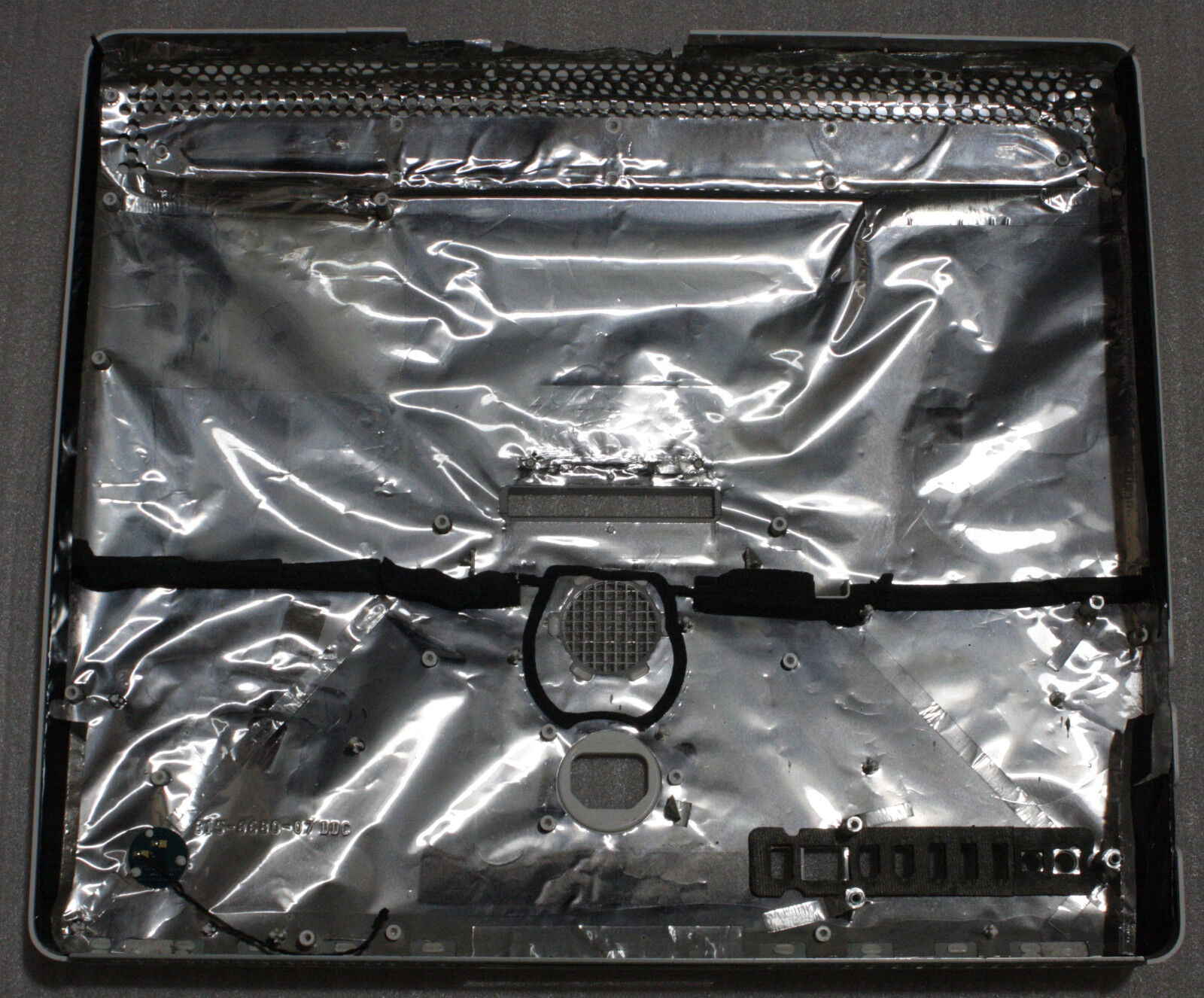 iMac Intel 17" 2006 Core 2 Duo Rear Cover Housing 922-7657 - Image 4