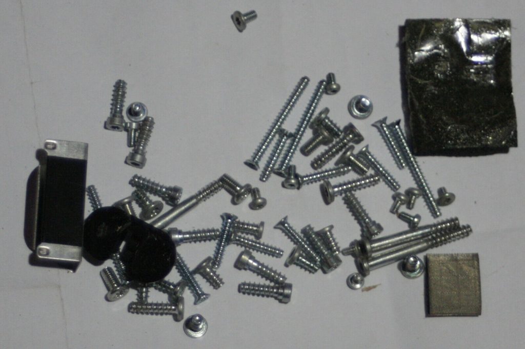 iMac 20" 2007 Almost Complete Screw Set A1224